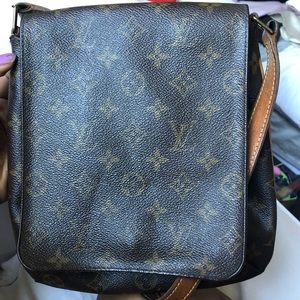 Louis Vuitton purse